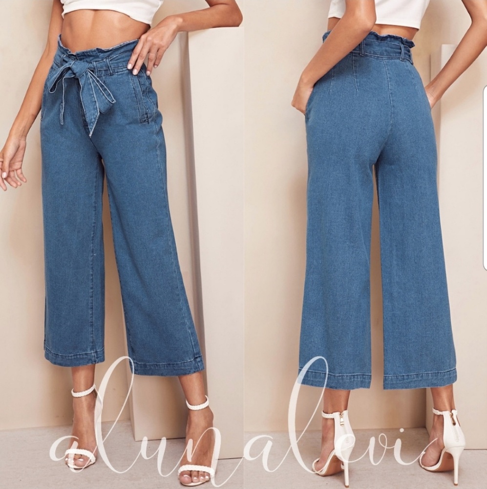 🌈 SALE 💖 5🌟 RATED 🆕️ 🛍 Front Tie Blue Jeans❣ - Picture 2 of 3